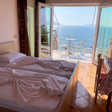 Sea View Apartments Vlore Exterior photo
