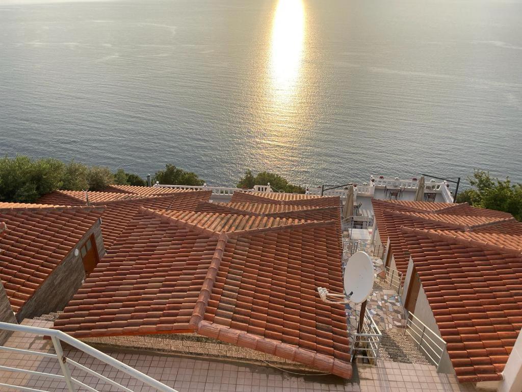 Sea View *